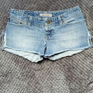 Cut off shorts